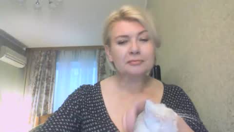 laramrs online show from 10.25.25