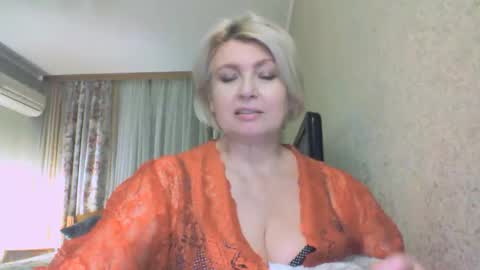 laramrs online show from 11.21.25