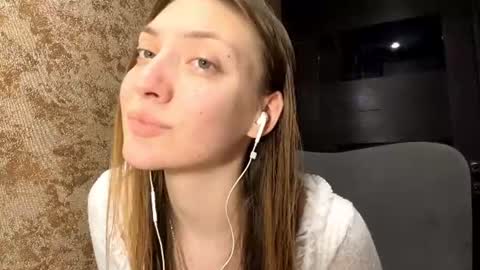 Snapshot of lareebuggie chatting on 06.28.26 Eva online show from 06.28.26