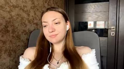Snapshot of lareebuggie chatting on 07.04.26 Eva online show from 07.04.26