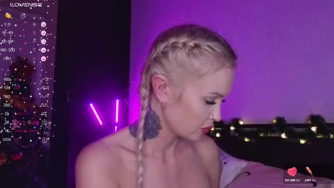 LarineGMT7  UTC6  online show from 12.30.24