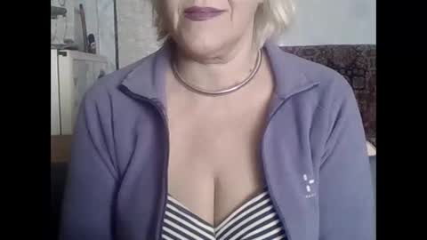 larisaq4ugo24 online show from 01.17.26