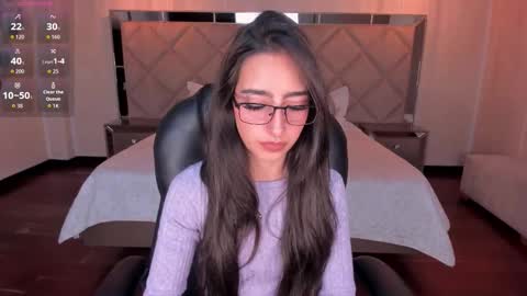 Larisa Smirnov online show from 11.03.25