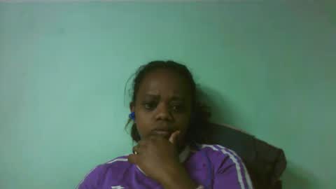 Snapshot of larissa645771 chatting on 09.15.25 larissa645771 online show from 09.15.25