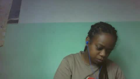 Snapshot of larissa645771 chatting on 09.23.25 larissa645771 online show from 09.23.25