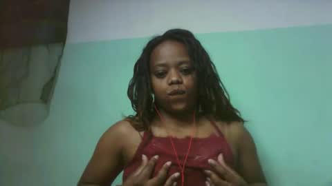 Snapshot of larissa645771 chatting on 10.05.25 larissa645771 online show from 10.05.25