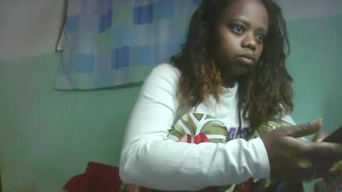 Snapshot of larissa645771 chatting on 10.18.25 larissa645771 online show from 10.18.25