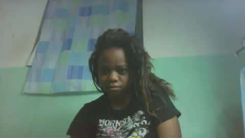 Snapshot of larissa645771 chatting on 10.23.25 larissa645771 online show from 10.23.25
