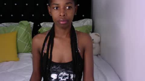 Snapshot of larrine chatting on 07.17.26 larrine online show from 07.17.26