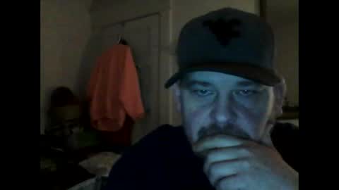 Snapshot of larry5o chatting on 05.07.26 larry5o online show from 05.07.26