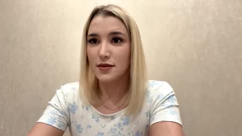 Snapshot of laruebaral chatting on 02.19.26 Betty online show from 02.19.26