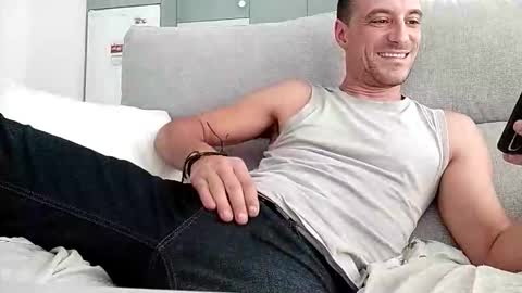 Alessandro online show from 10.05.25