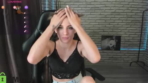 lasly_moon online show from 10.19.25