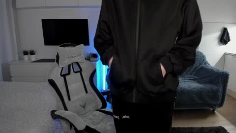 Snapshot of lastnight4you chatting on 12.10.24 acie online show from 12.10.24