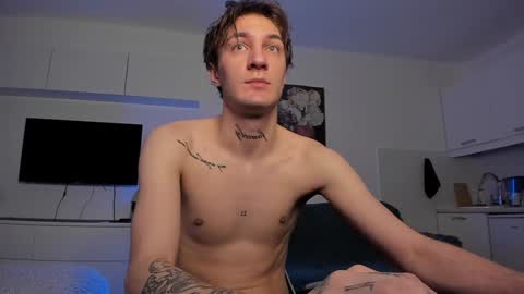 Snapshot of lastnight4you chatting on 01.05.25 acie online show from 01.05.25