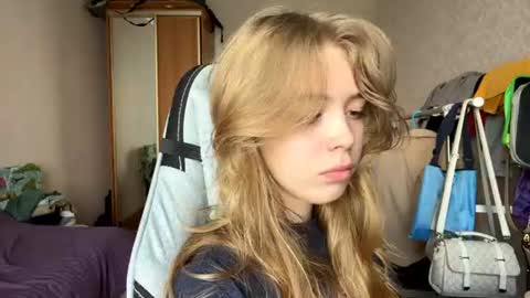 Snapshot of lateshastarnaud chatting on 06.29.26 Linet online show from 06.29.26