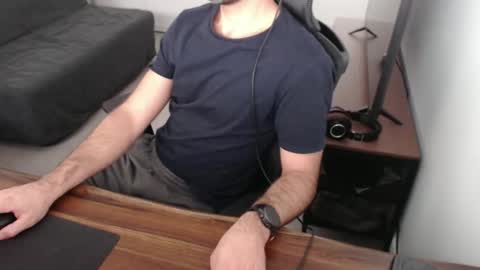 Snapshot of latexdave84 chatting on 10.27.25 latexdave84 online show from 10.27.25