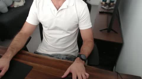 Snapshot of latexdave84 chatting on 11.15.25 latexdave84 online show from 11.15.25