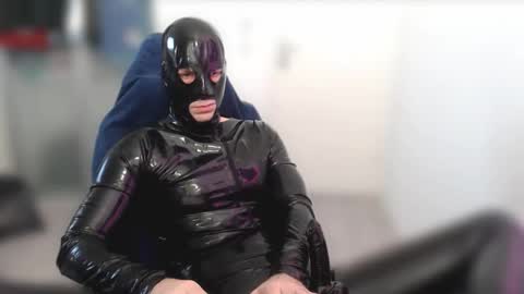 Rubber and Latex online show from 12.16.25