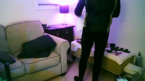 latexminheadroom online show from 12.29.24