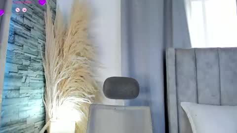 Snapshot of latikamarala_ chatting on 05.31.26 Lorena online show from 05.31.26