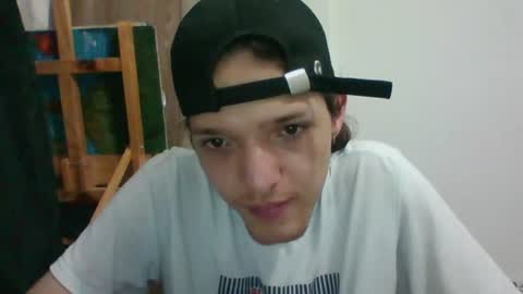 Snapshot of latin_boi6 chatting on 08.06.26 Angel online show from 08.06.26