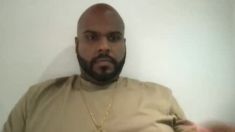 Snapshot of latin_chubby chatting on 10.11.25 latin_chubby online show from 10.11.25