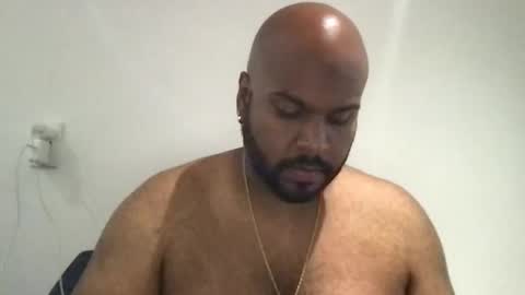 Snapshot of latin_chubby chatting on 11.16.25 latin_chubby online show from 11.16.25