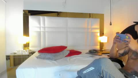 Johana y Santiago online show from 02.07.25