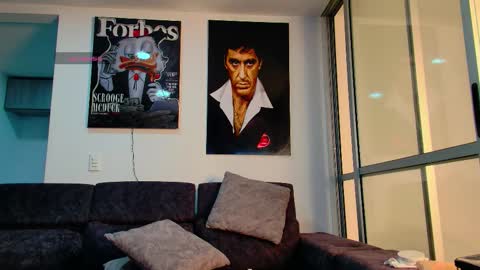 Snapshot of latin_couple77 chatting on 11.15.25 Sara y Andy online show from 11.15.25