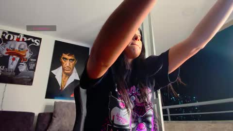 Snapshot of latin_couple77 chatting on 11.19.25 Sara y Andy online show from 11.19.25