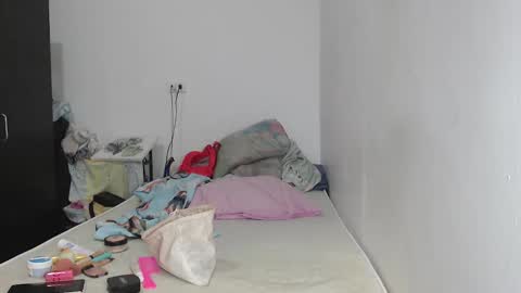 M E G A N  online show from 12.03.24