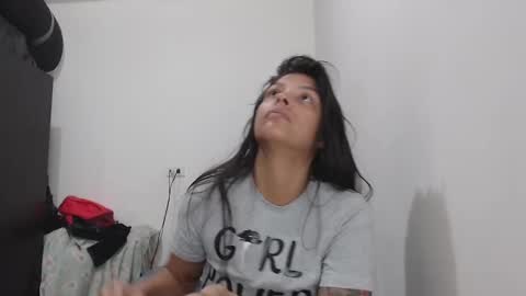 M E G A N  online show from 01.05.25