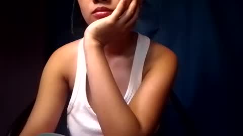 Snapshot of latina_shaine chatting on 05.25.26 latina_shaine online show from 05.25.26