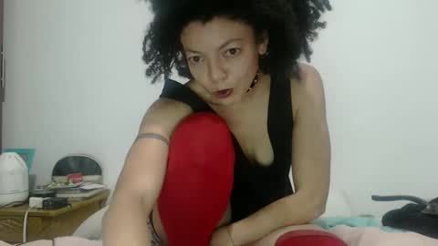 Snapshot of latinadreamy chatting on 01.22.25 Latinacoka online show from 01.22.25