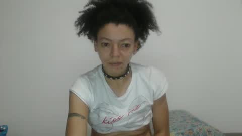 Snapshot of latinadreamy chatting on 09.23.25 Latinacoka online show from 09.23.25