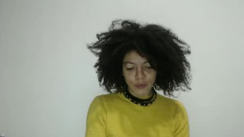 Snapshot of latinadreamy chatting on 10.19.25 Latinacoka online show from 10.19.25