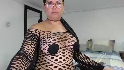 FLOR SALVAJE online show from 11.03.25