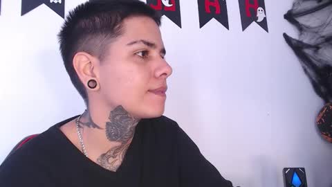 Snapshot of latinaleksa chatting on 10.27.25 Alex online show from 10.27.25