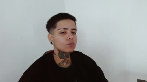 Snapshot of latinaleksa chatting on 11.07.25 Alex online show from 11.07.25