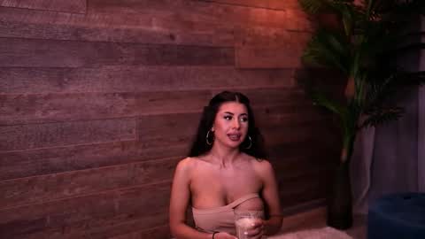 Latina online show from 10.09.25