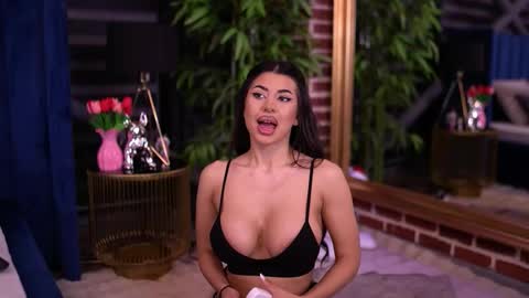 Latina online show from 02.05.26