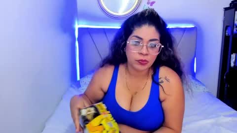 Snapshot of latinamav22 chatting on 05.02.26 latinamav22 online show from 05.02.26