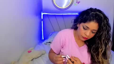 Snapshot of latinamav22 chatting on 05.06.26 latinamav22 online show from 05.06.26