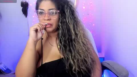 Snapshot of latinamav22 chatting on 07.05.26 latinamav22 online show from 07.05.26