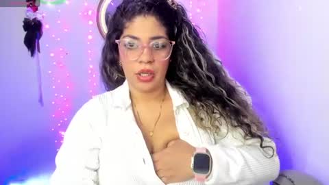 Snapshot of latinamav22 chatting on 07.05.26 latinamav22 online show from 07.05.26