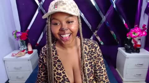 Snapshot of latinas_anales chatting on 01.13.25 latinas_anales online show from 01.13.25