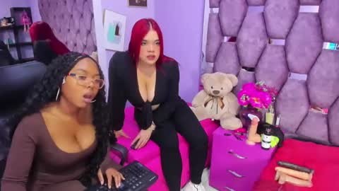 Snapshot of latinas_anales chatting on 01.21.25 latinas_anales online show from 01.21.25