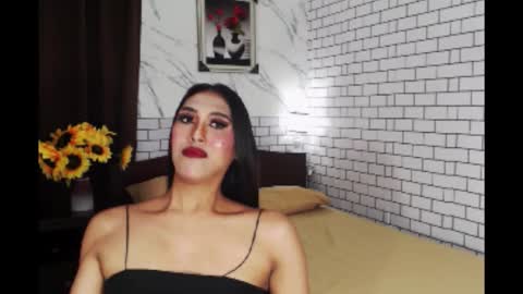 Snapshot of latinatshugecock chatting on 09.17.25 Cha online show from 09.17.25