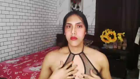 Snapshot of latinatshugecock chatting on 10.20.25 Cha online show from 10.20.25